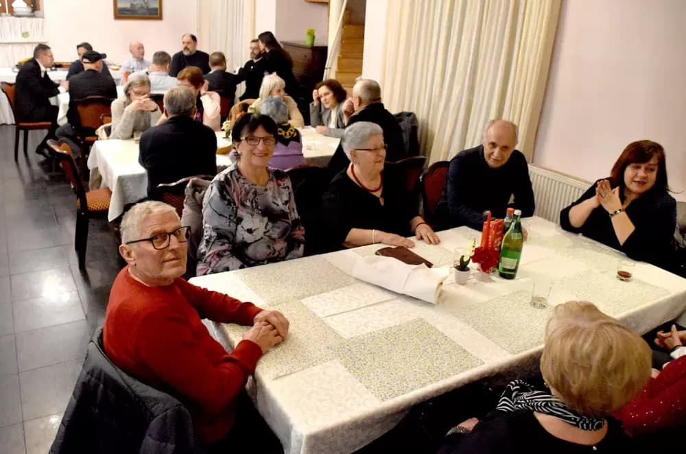 Poruka Svetosavske akademije u Požegi: „Sve da vam biva u ljubavi!“ (1 Kor 16, 14)