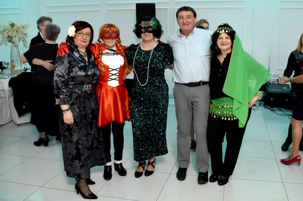 Marinjska zabava i maškare u Požegi: Rasplesana „Gloria“ ugostila brojne maske i slavljenike
