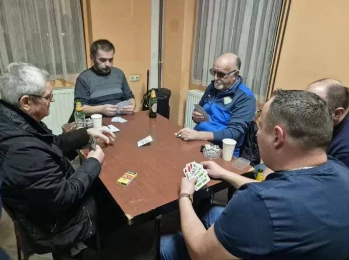 TRADICIONALNI TURNIR U BELI „ZDENKO VELETIĆ“: Pobjednička ekipa Miro i Robi, na drugom mjestu Silikoni