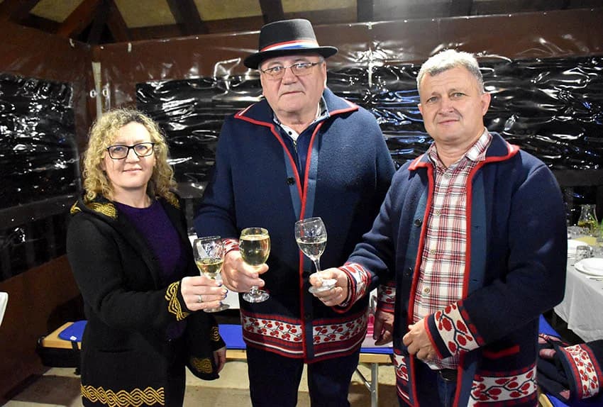 Počelo u Kutjevu a završilo na Velikom kamenu kod obitelji Hodak