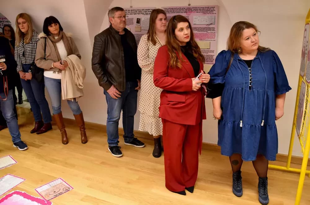 Požega u znaku prvog rektora: Otvoreni Dani Matice hrvatske uz izložbu o Matiji Mesiću