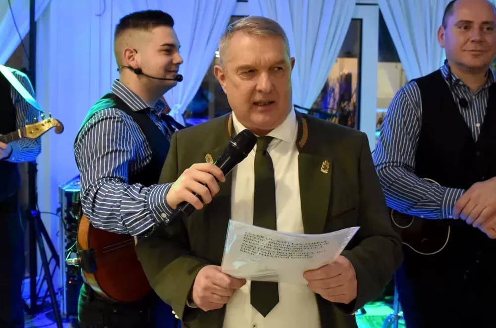 Ivan Štivić uz Paore raspjevao i rasplesao vetovačke lovce i njihove goste