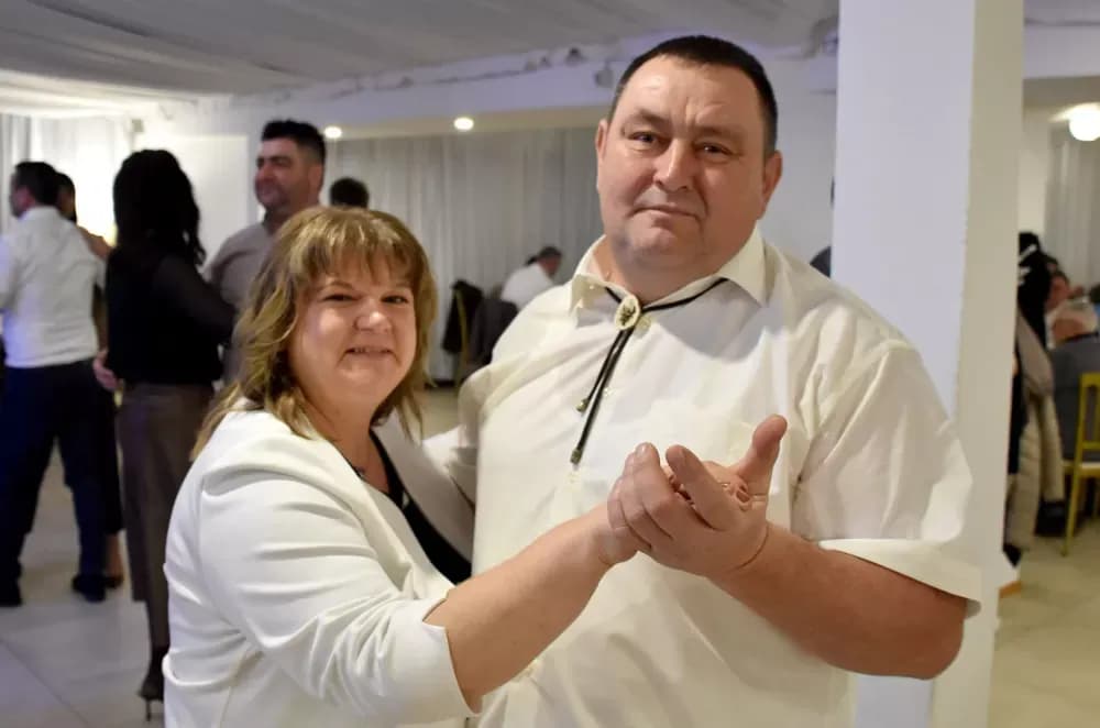 Ivan Štivić uz Paore raspjevao i rasplesao vetovačke lovce i njihove goste