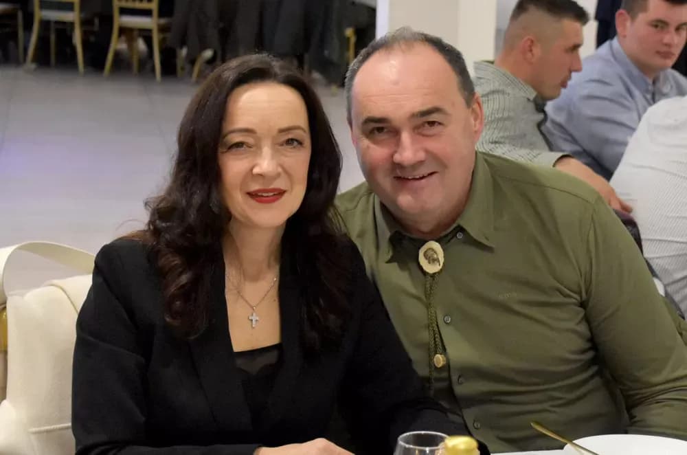 Ivan Štivić uz Paore raspjevao i rasplesao vetovačke lovce i njihove goste