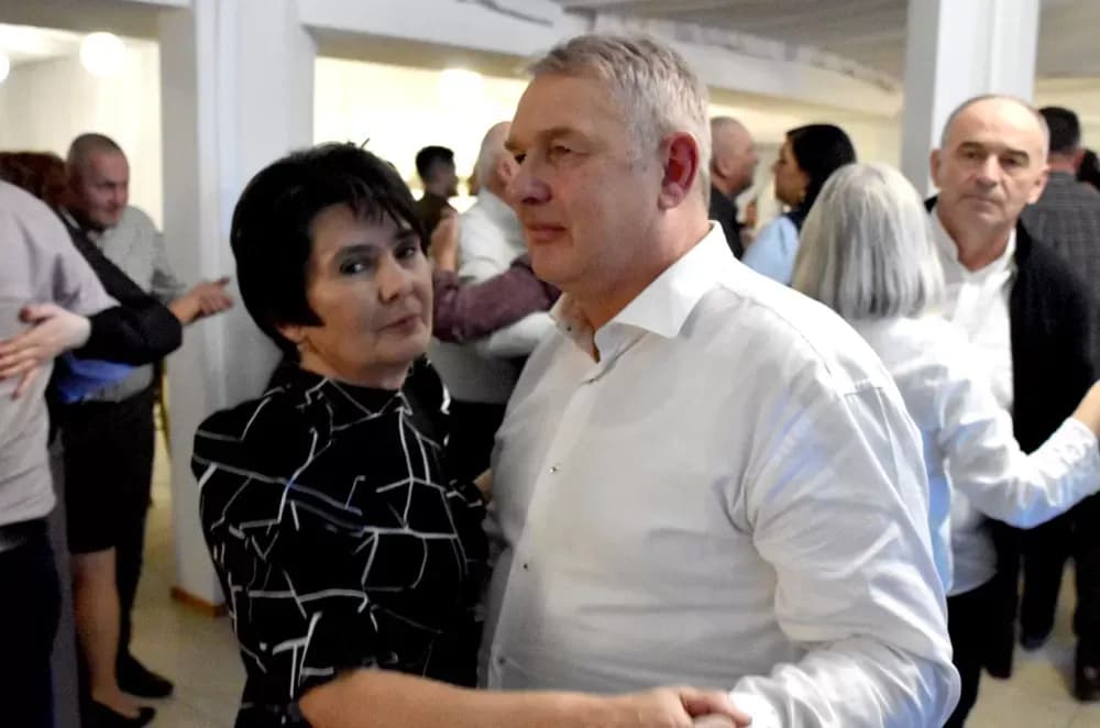 Ivan Štivić uz Paore raspjevao i rasplesao vetovačke lovce i njihove goste