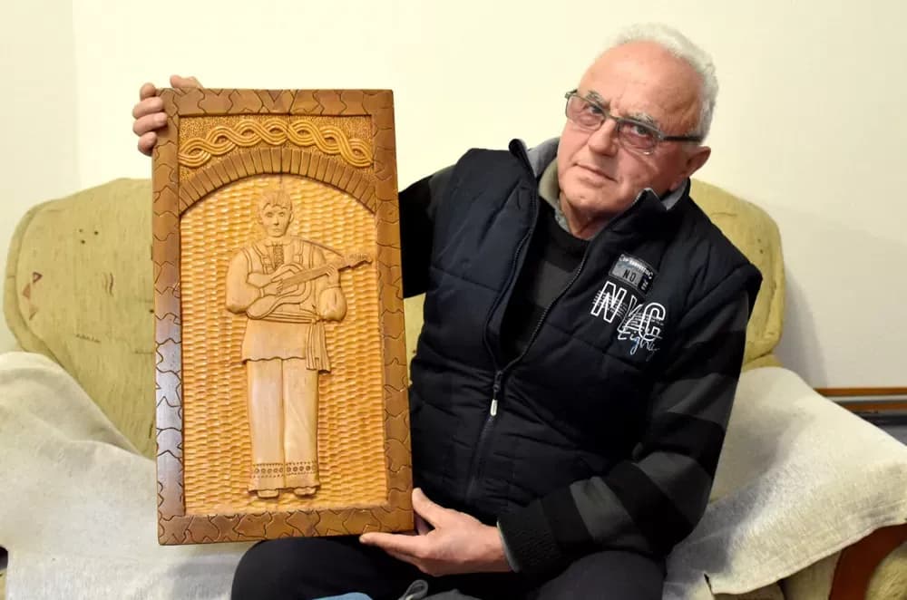Požeški majstor kojem drvo i u devetom desetljeću „pjeva“ pod dlijetom