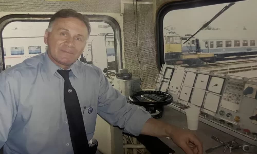 On je najstariji strojovođa u Hrvatskoj. Zvonko ima 65 godina života i 65 godina staža