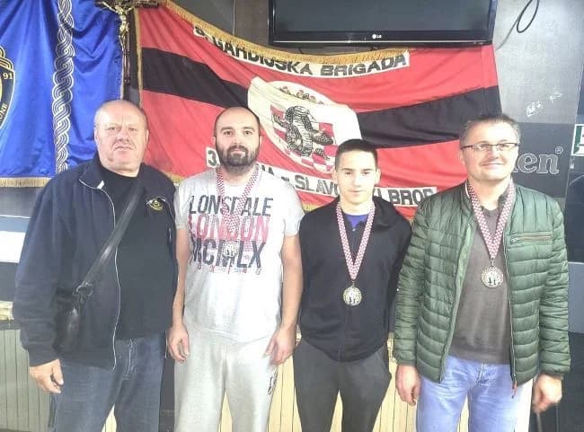 ŠAHOVSKI TURNIR „DANI SJEĆANJA NA VUKOVAR I ŠKABRNJU“ Pobjednik MK Stjepan Damjanović iz ŠK Vina Markota