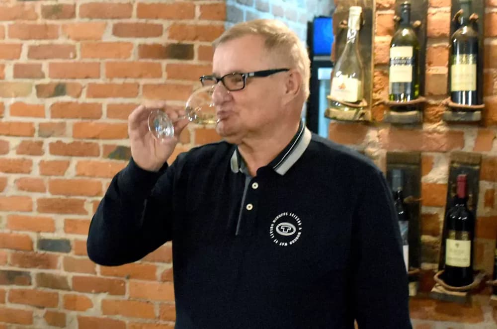 ŽIVOT POSVEĆEN EDUKACIJI VINOGRADARA: Legendarni agronom Petar Živković otišao u zasluženu mirovinu