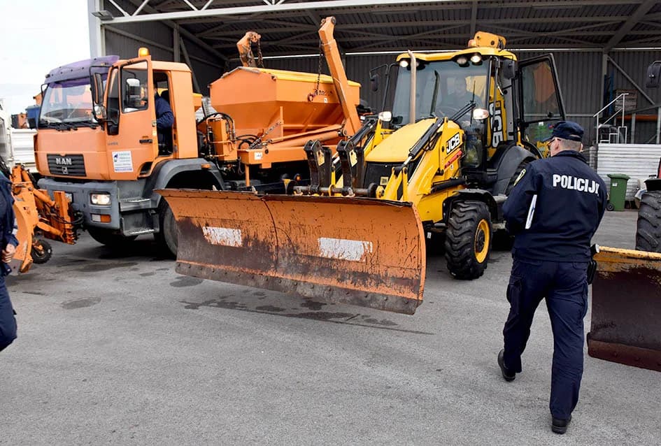 Požega spremna za prve pahulje snijega i zimske uvjete na prometnicama
