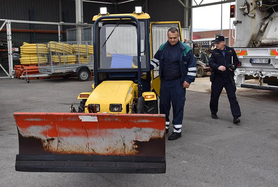 Požega spremna za prve pahulje snijega i zimske uvjete na prometnicama