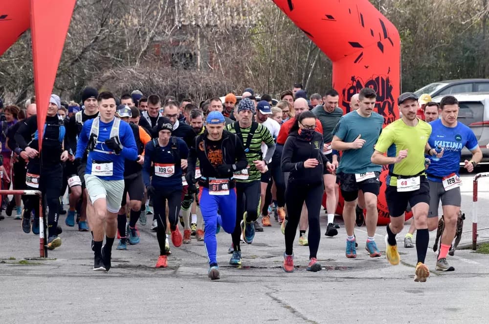 Valentinovo na Krndiji: U Kutjevu uspješno održana utrka „Krndija trail RECIKLAŽ“