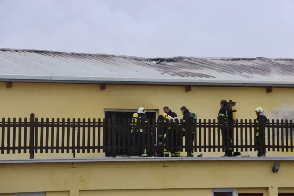 Vatrena stihija zahvatila dvoranu Gala u Grabarju