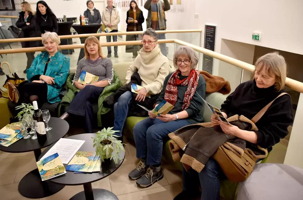 Izložba ilustracija “Svjetlost priča” na “Galeriji svjetlosti”: Dođi i pusti da te „svjetlo” vodi
