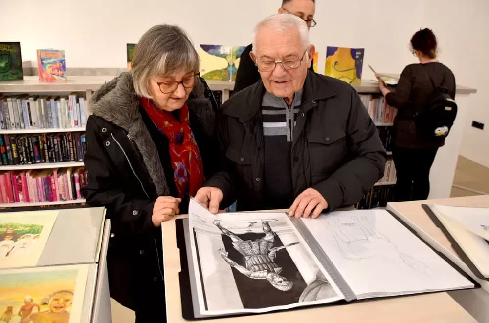 Izložba ilustracija “Svjetlost priča” na “Galeriji svjetlosti”: Dođi i pusti da te „svjetlo” vodi