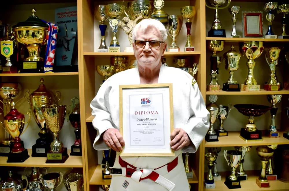 ŽIVOT POSVEĆEN TATAMIJU: Dane Milobara primio majstorski 6. DAN i crveno-bijeli pojas