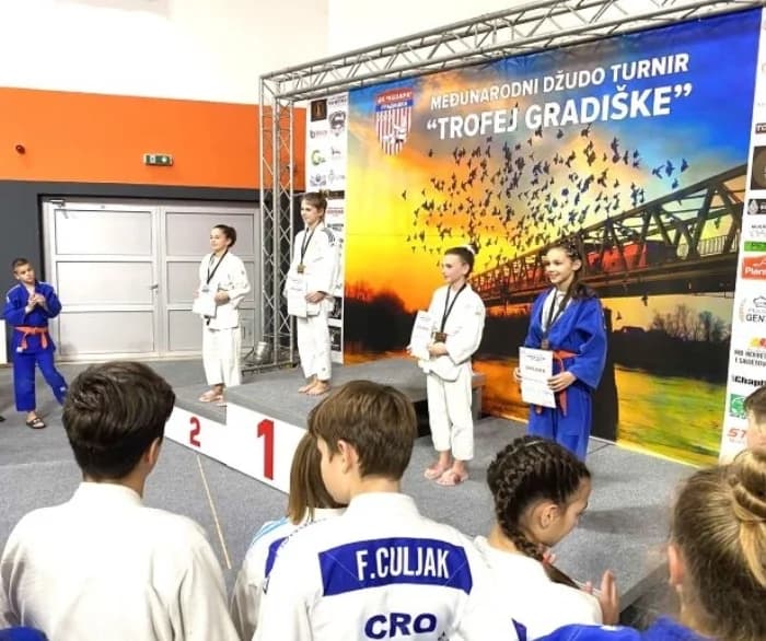ČAGLINSKI JUDO KLUB “SLAVONAC“: Ema Blagojević i Ivano Bošnjak osvojili zlatne medalje u Gradiški