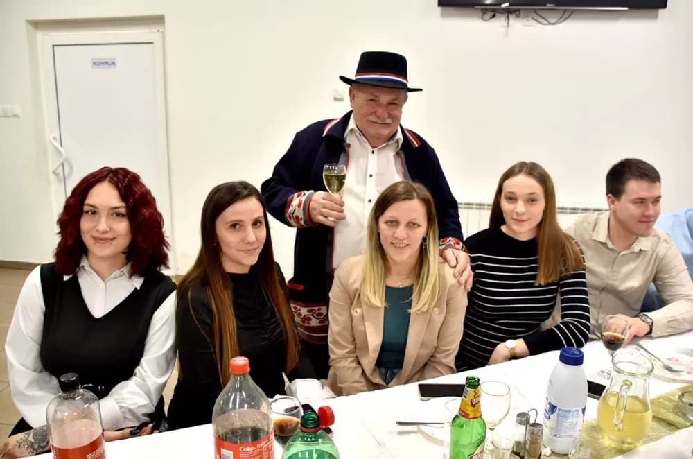 Veselje u Radovancima: Slavko Kovačević uz obitelj i brojne prijatelje proslavio 70. rođendan