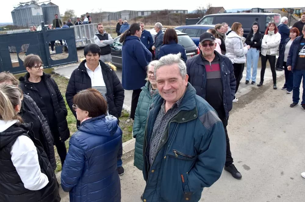 SMRAD JE U KUTJEVU PRELIO ČAŠU: Ogorčeni građani pred vratima bivšeg KTC-a traže hitno zatvaranje zagađivača!