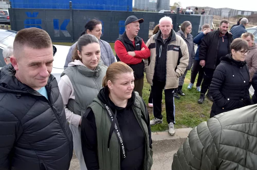 SMRAD JE U KUTJEVU PRELIO ČAŠU: Ogorčeni građani pred vratima bivšeg KTC-a traže hitno zatvaranje zagađivača!