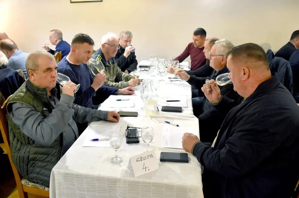 Vinska večer u Lukaču: Kaptolačka „Vino-Kap“ nastavlja podizati ljestvicu kvalitete