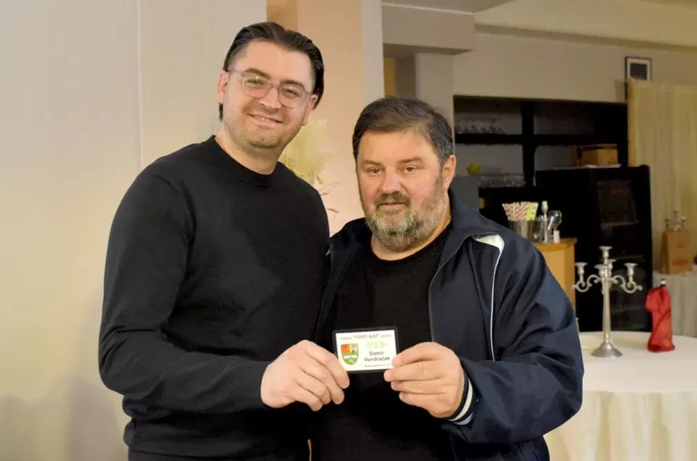 Vinska večer u Lukaču: Kaptolačka „Vino-Kap“ nastavlja podizati ljestvicu kvalitete