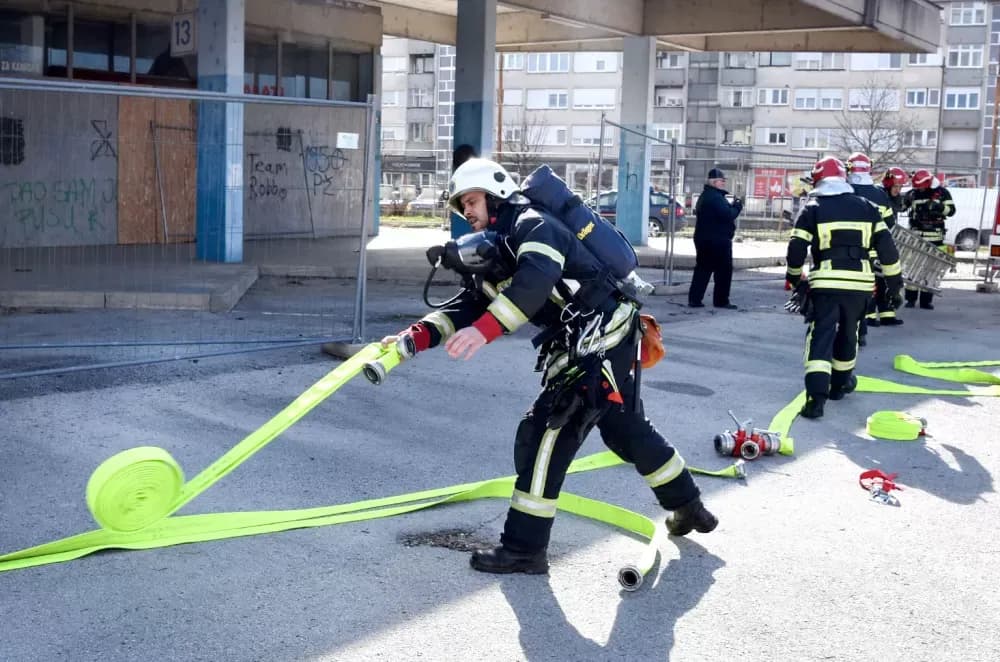Vatrogasci, hitna, Crveni križ i HGSS na zajedničkoj vježbi u Požegi