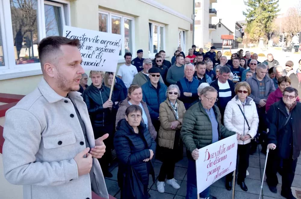 Kutjevčani uz svog gradonačelnika Budimira: ʼProblem idemo dalje rješavati pred Županiju i Ministarstvo”