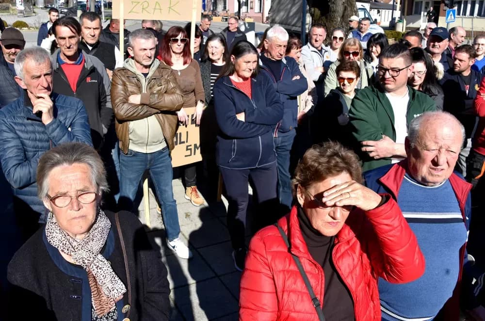 Kutjevčani uz svog gradonačelnika Budimira: ʼProblem idemo dalje rješavati pred Županiju i Ministarstvo”