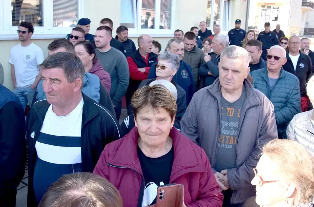 Kutjevčani uz svog gradonačelnika Budimira: ʼProblem idemo dalje rješavati pred Županiju i Ministarstvo”