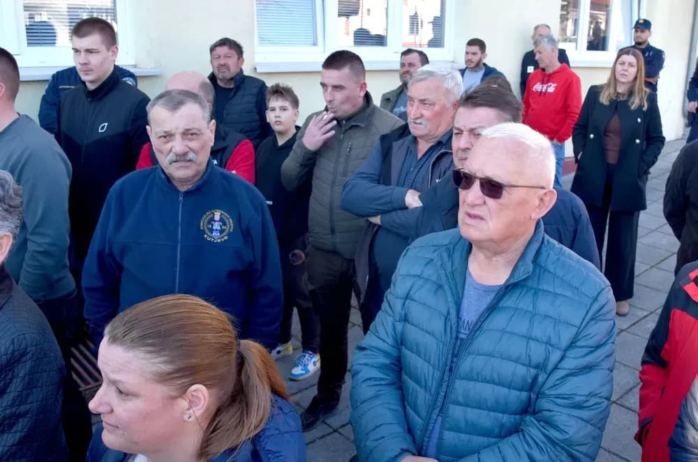 Kutjevčani uz svog gradonačelnika Budimira: ʼProblem idemo dalje rješavati pred Županiju i Ministarstvo”