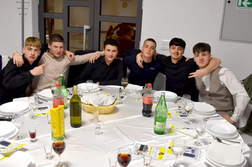 Na Tamburaškoj zabavi TS Šokci i Astal razveselili brojne posjetitelje