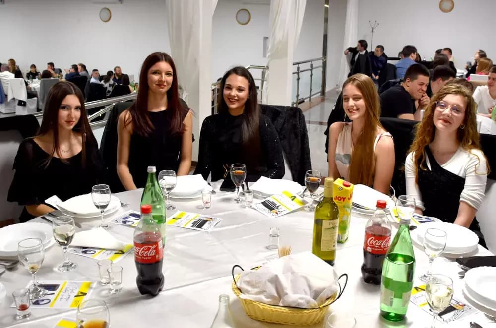 Na Tamburaškoj zabavi TS Šokci i Astal razveselili brojne posjetitelje