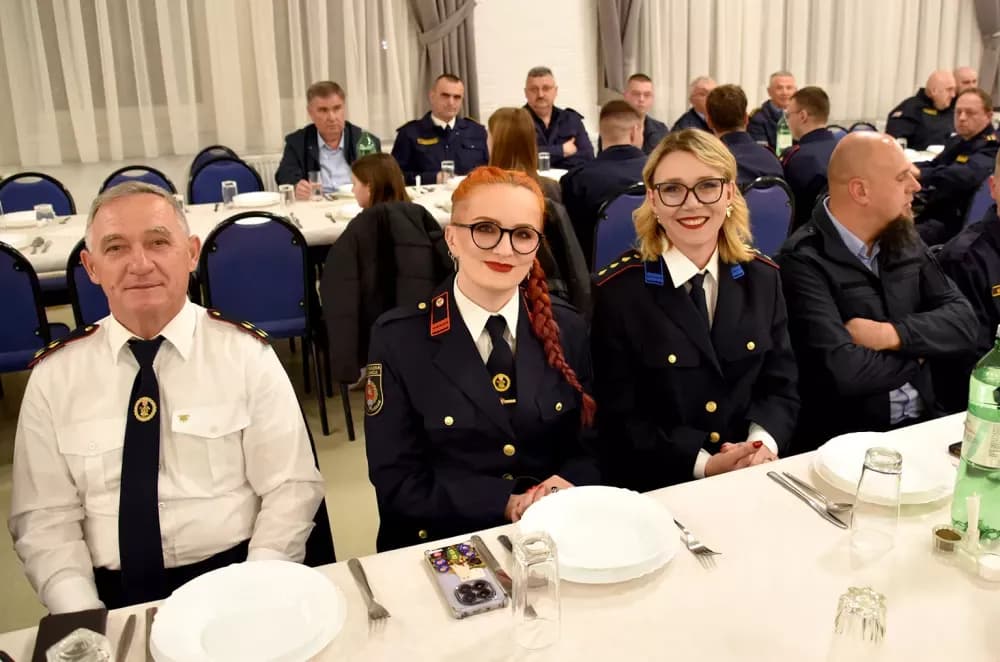 Velički vatrogasci uz 32 intervencije hvatali su zmije i uklanjali stršljenove