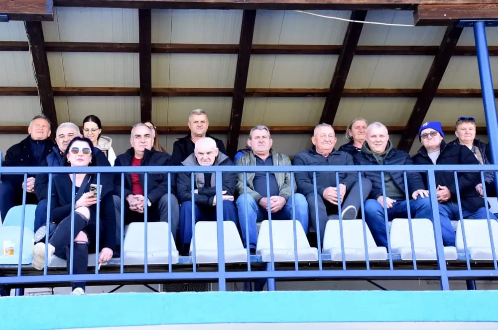 POŽEGA UVJERLJIVA U MIHALJEVCIMA: Praznik nogometa uz zahvalu požeškom fotoreporteru