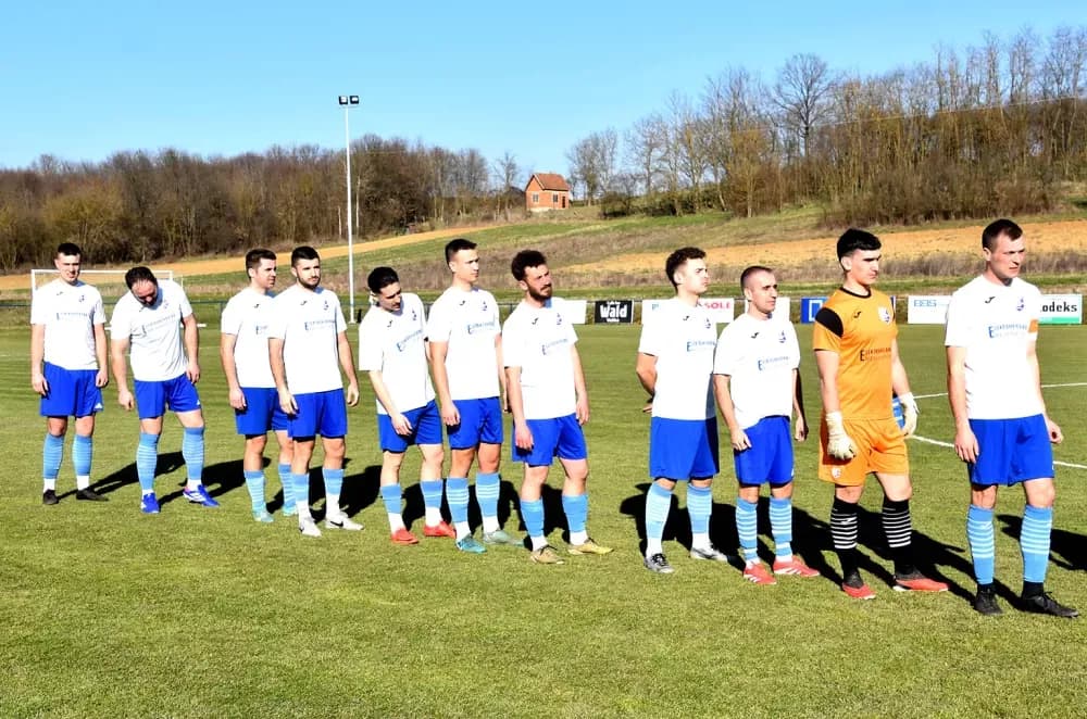 POŽEGA UVJERLJIVA U MIHALJEVCIMA: Praznik nogometa uz zahvalu požeškom fotoreporteru