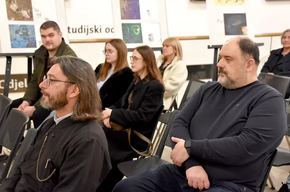 Povijesno društvo Požega organiziralo predavanje Ive Šubare o kineskoj mitologiji