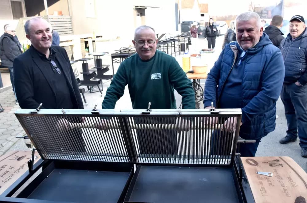Alilovci postali središte gurmanske inovacije: Drago Pavelić predstavio revoluciju u roštiljanju