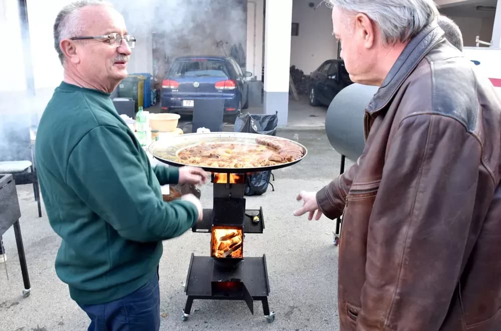 Alilovci postali središte gurmanske inovacije: Drago Pavelić predstavio revoluciju u roštiljanju