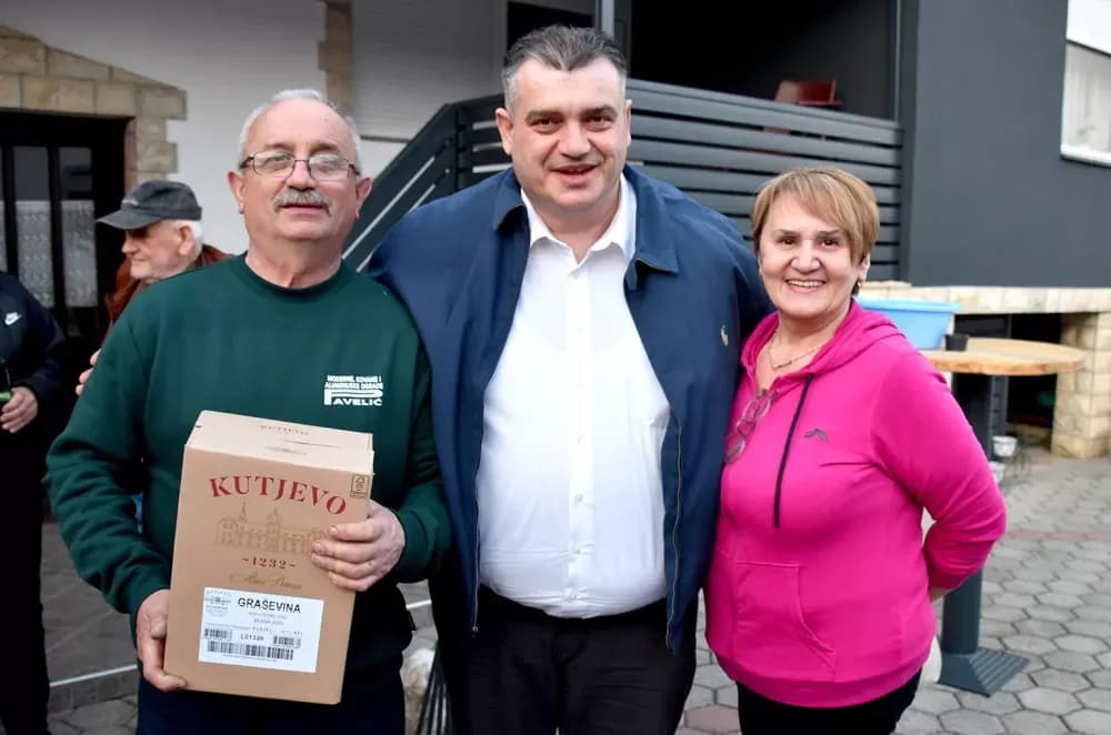 Alilovci postali središte gurmanske inovacije: Drago Pavelić predstavio revoluciju u roštiljanju