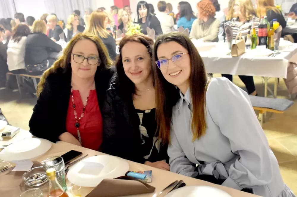 Jubilarni Dan žena u Tornju uz Dubu Biondića i Papučke vile