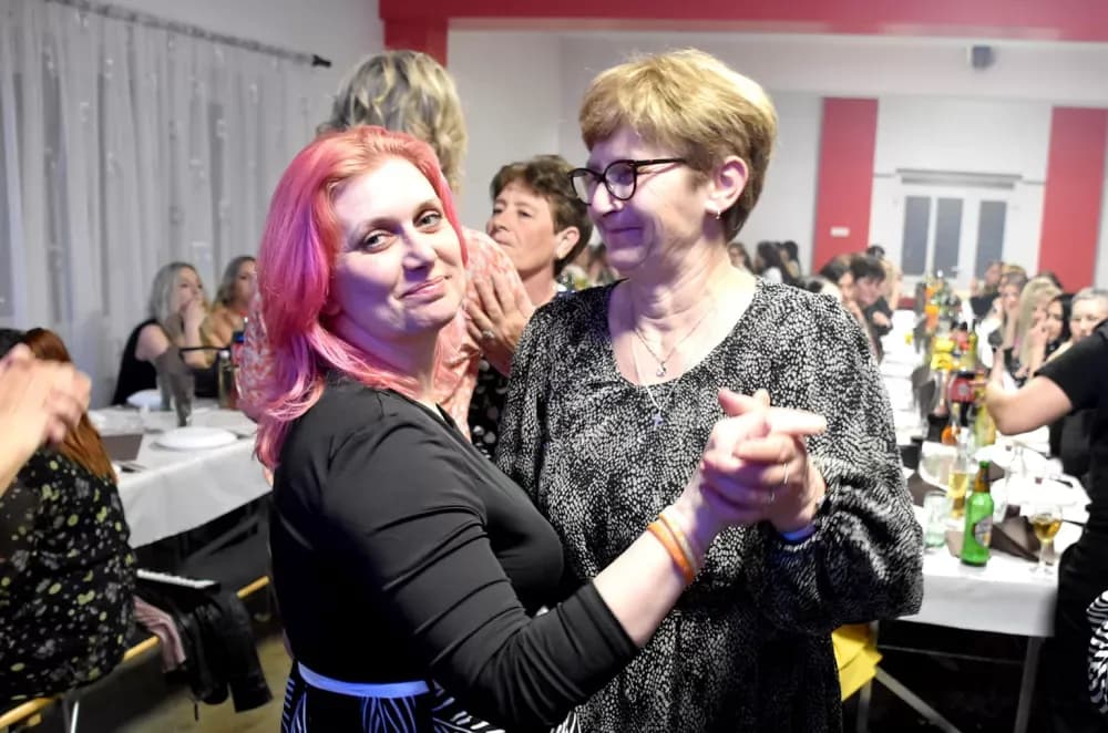 Jubilarni Dan žena u Tornju uz Dubu Biondića i Papučke vile