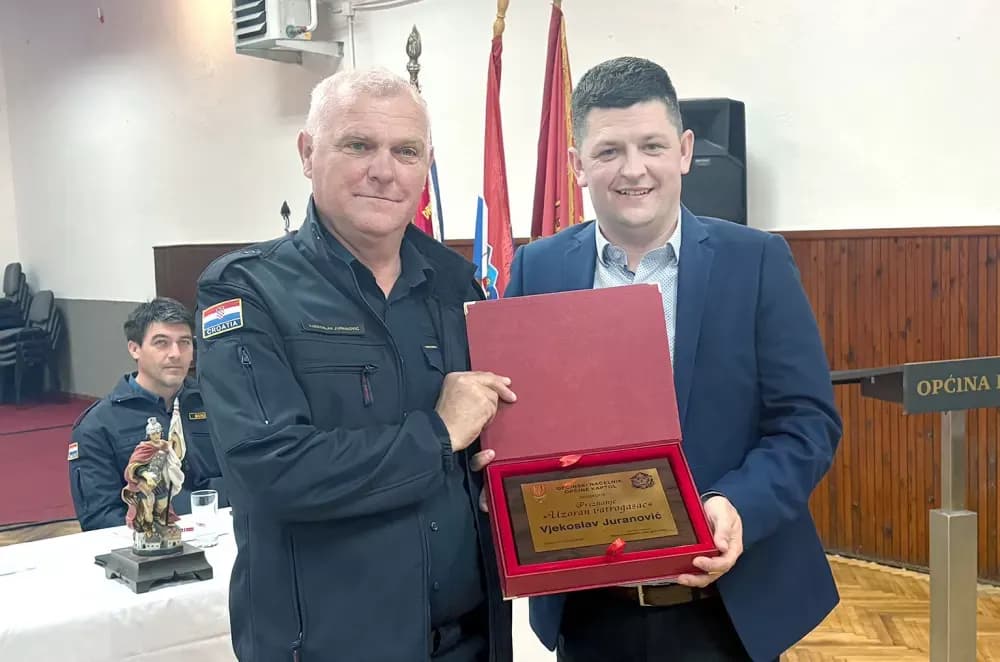Kaptolački vatrogasci izabrali isto čelništvo, a Uzoran vatrogasac je Vjekoslav Juranović Piše: Jelenko Topić