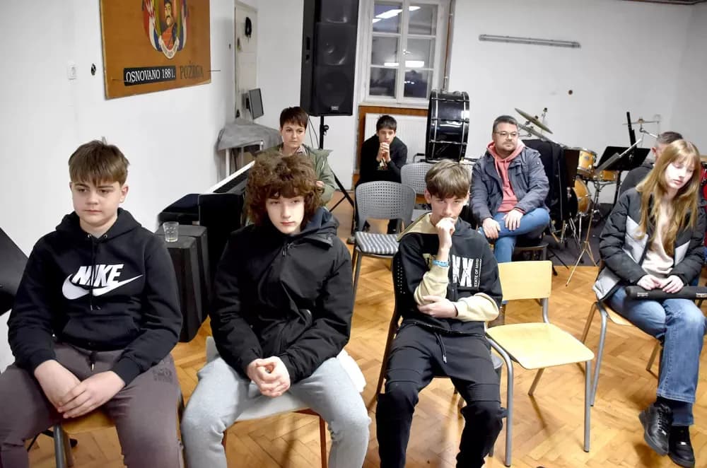 Glazba za pogrebe i teška bitka za mlade: Može li projekt „Turske bande“ spasiti desetkovane redove požeškog orkestra?
