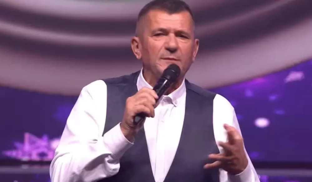 POMOZIMO „SLAVUJU IZ BEŠINACA“: Milan Pavić oduševio u trećem krugu, za prolazak dalje treba vaš glas!