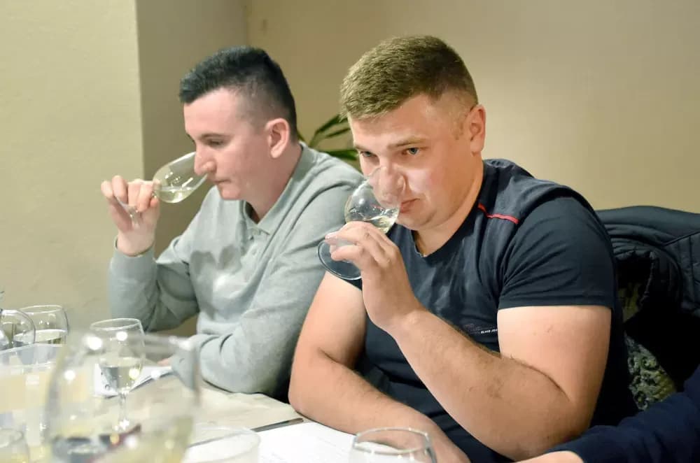 Kaptolački ʼVino-Kapʼ postao međunarodna udruga: Zlatne graševine u finalu ocjenjivanja
