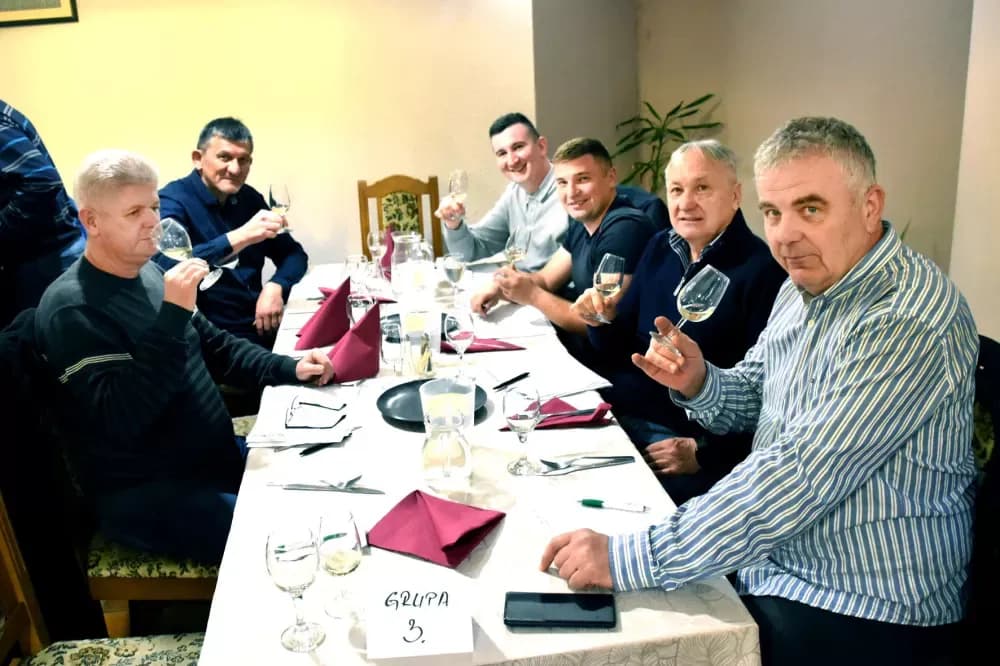 Kaptolački ʼVino-Kapʼ postao međunarodna udruga: Zlatne graševine u finalu ocjenjivanja