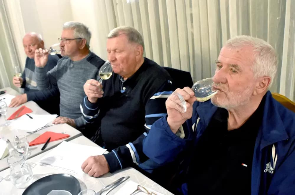 Kaptolački ʼVino-Kapʼ postao međunarodna udruga: Zlatne graševine u finalu ocjenjivanja