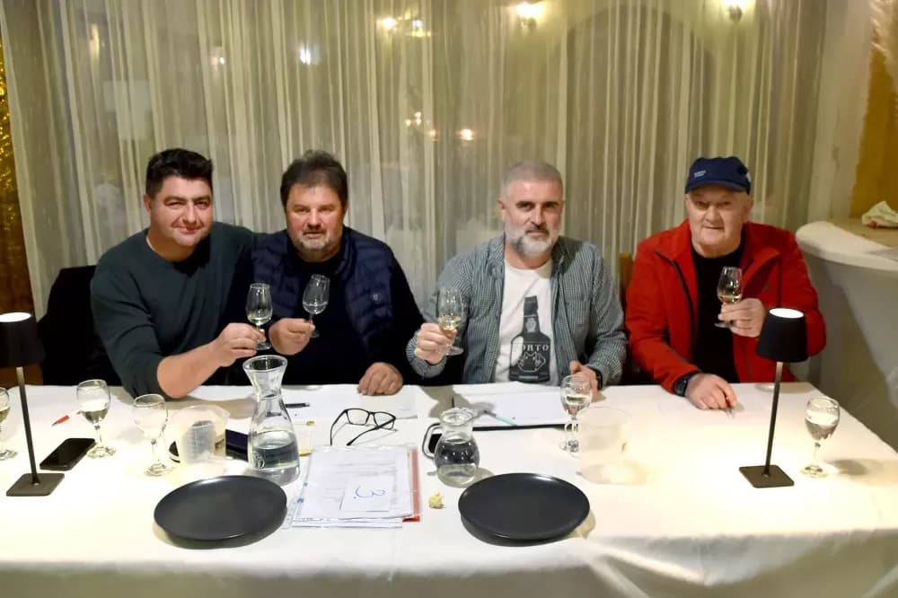 Kaptolački ʼVino-Kapʼ postao međunarodna udruga: Zlatne graševine u finalu ocjenjivanja