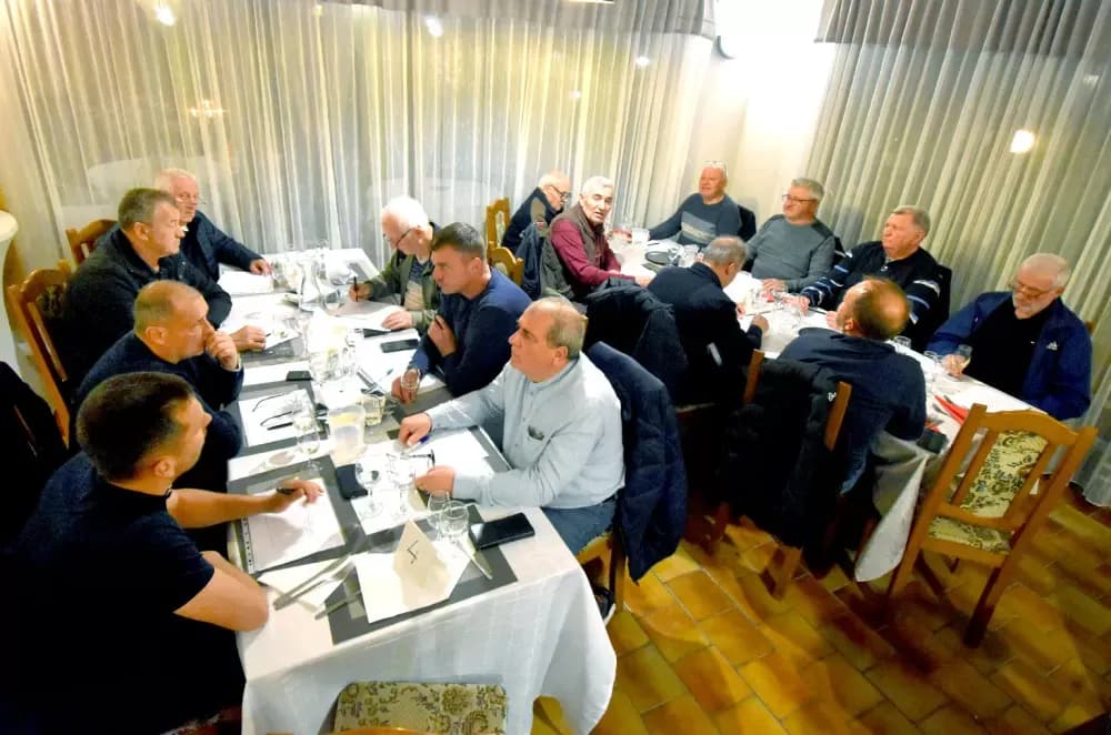 Kaptolački ʼVino-Kapʼ postao međunarodna udruga: Zlatne graševine u finalu ocjenjivanja